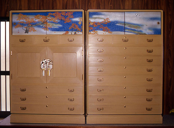 名古屋桐箪笥（なごやきりたんす）の特徴 や歴史- KOGEI JAPAN（コウ