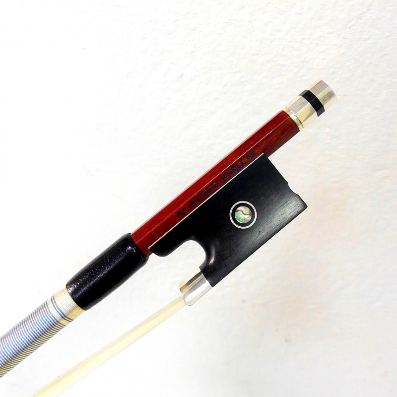 バイオリン専門店の国際楽器社からALFRED KNOLL クノール弓の紹介です