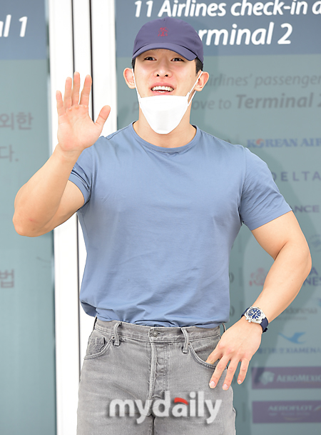 PHOTO@ソウル」ウォノ（WONHO）、たくましいフィジカルに視線集中