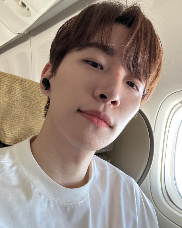 2PM」ジュノ、シンプルでナチュラル…台北でゆとりを楽しむ | K-POP