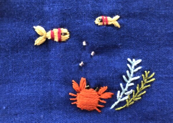 ダブルガーゼとタオル生地の刺繍入りミニハンカチの作り方│koshirau