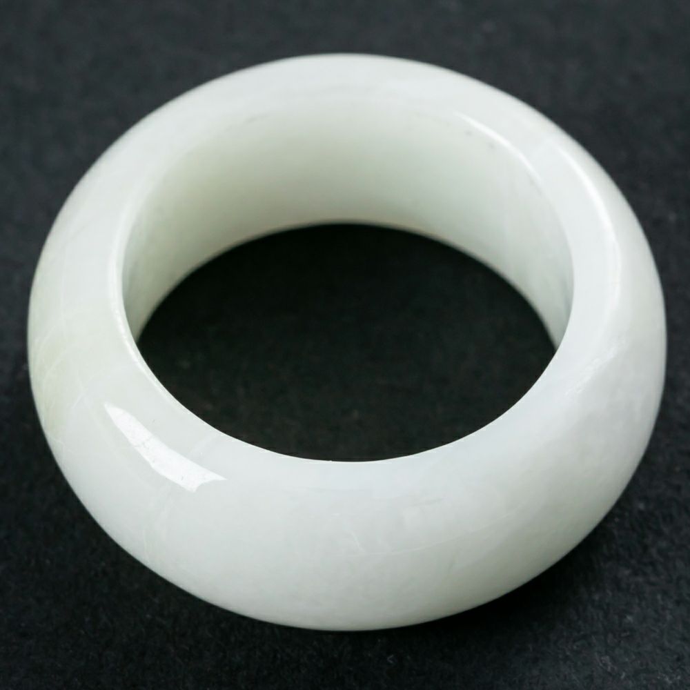 9号・透明感良し・艶美麗】（高品質白色ヒスイ）糸魚川天然翡翠指輪