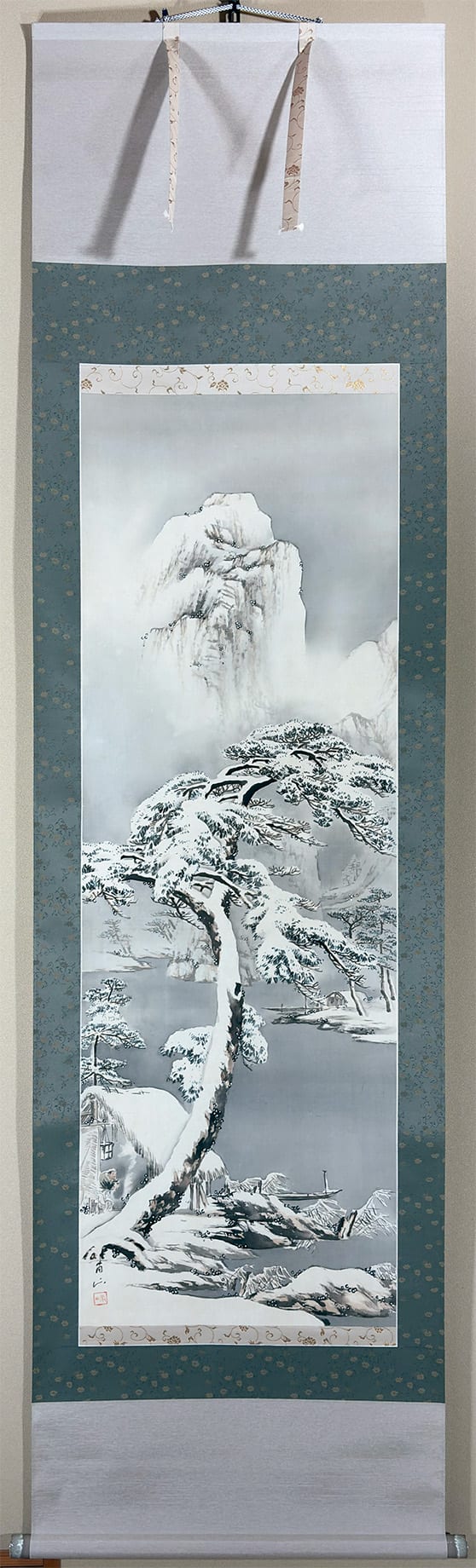 掛け軸 平井楳仙 作 『 東山ノ雪景 』絹本 二重箱 軸装 茶道具 掛軸 美