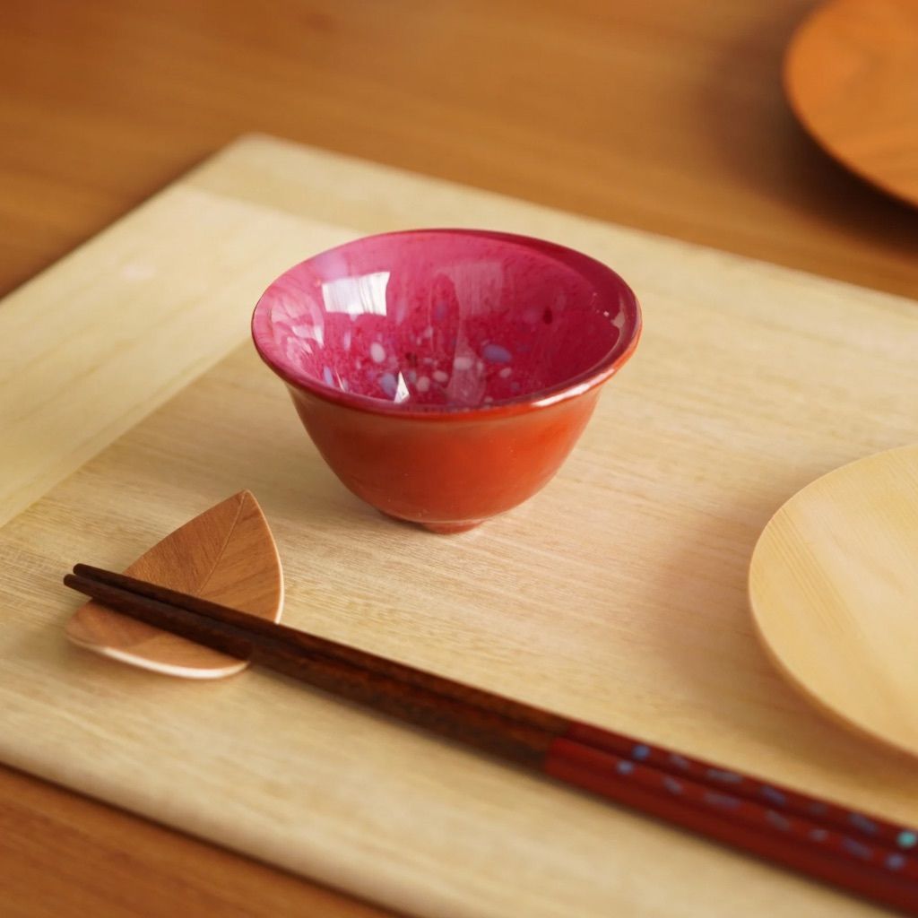 江戸硝子 うるし花さかずき – 漆器 高翆