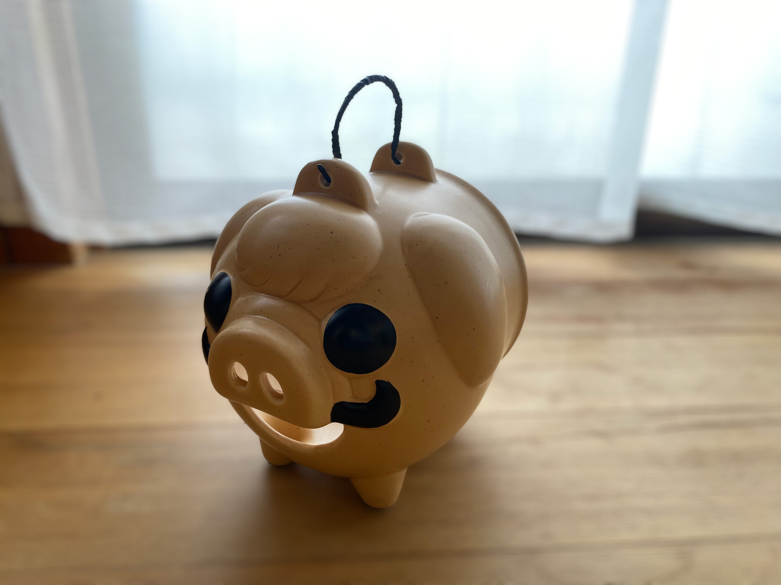 蚊取り線香入れのある暮らし【紅の豚ポルコ・ロッソモデルでご紹介