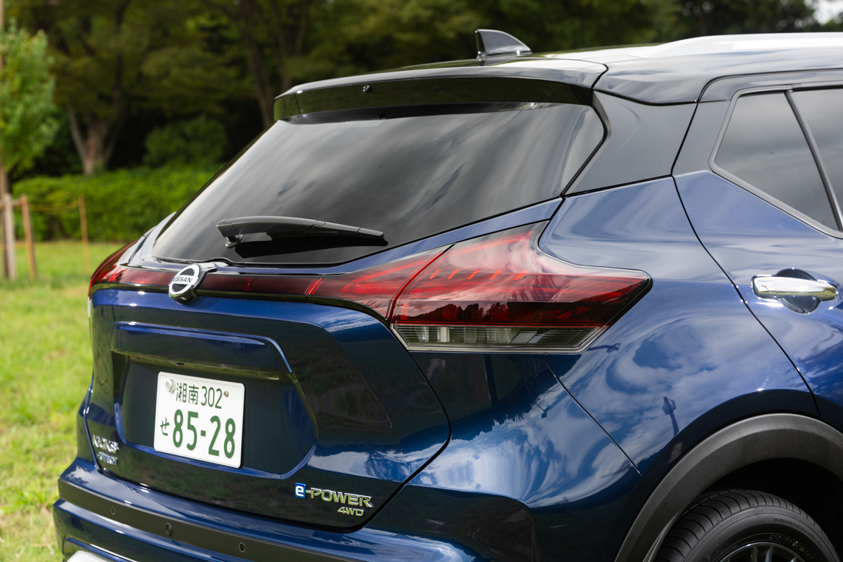 カスタマイズされた特別な日産のコンパクトSUV「キックス AUTECH」の