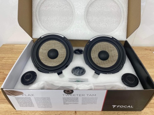 トヨタ RAV4】人気のスピーカーFOCAL PS165FSE ＆ ドアデッドニング で