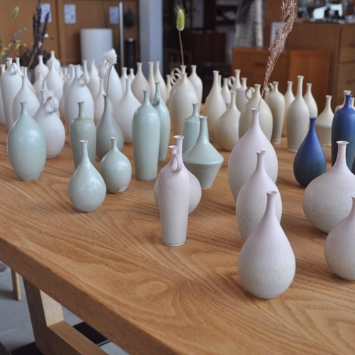 和田麻美子の小さな花器 | 暮らしとおしゃれの編集室