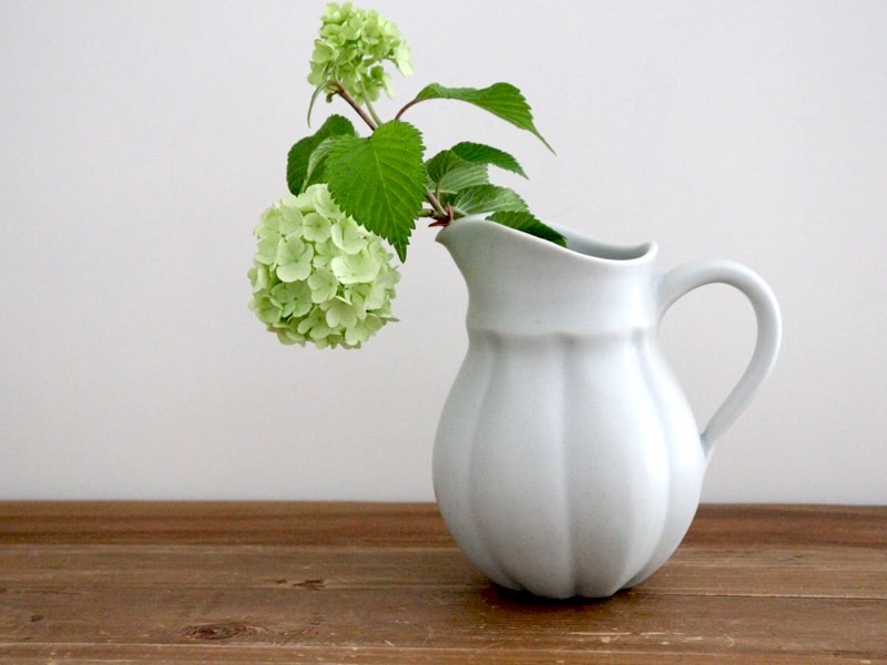 お気に入りの花器をひとつ | 暮らしとおしゃれの編集室