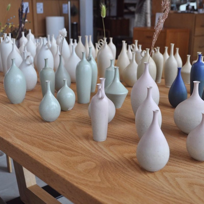 和田麻美子の小さな花器 | 暮らしとおしゃれの編集室