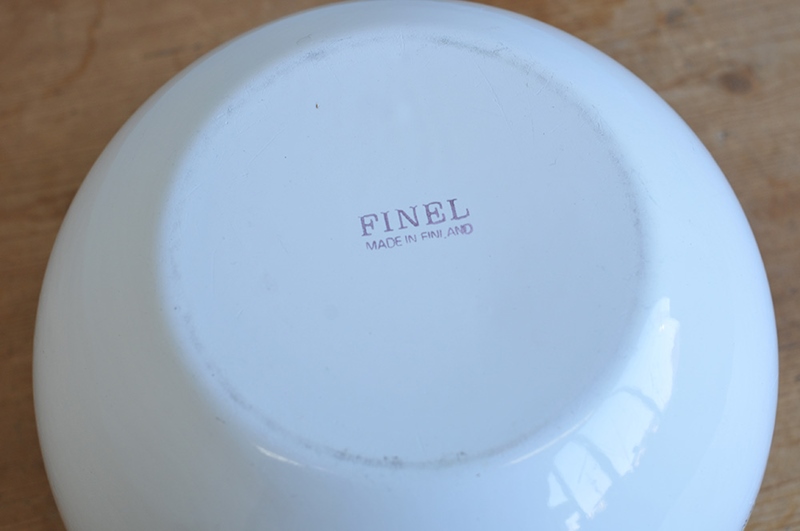 カイ・フランクリンがデザインした「フィネル」のホーローボウル