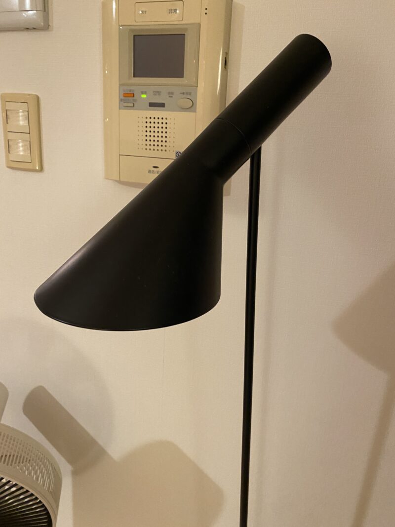 こちゃるの部屋 – 【アルネヤコブセン AJフロア】ルイスポールセン製