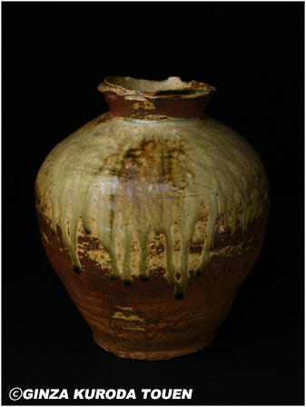 北大路魯山人 信楽灰被ツボ花入のこと | 銀座 黒田陶苑