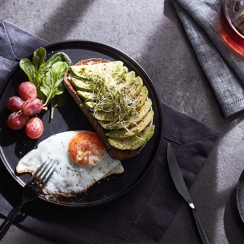 美濃焼フラットリム プレート皿 マット黒 23cm – kuros.style