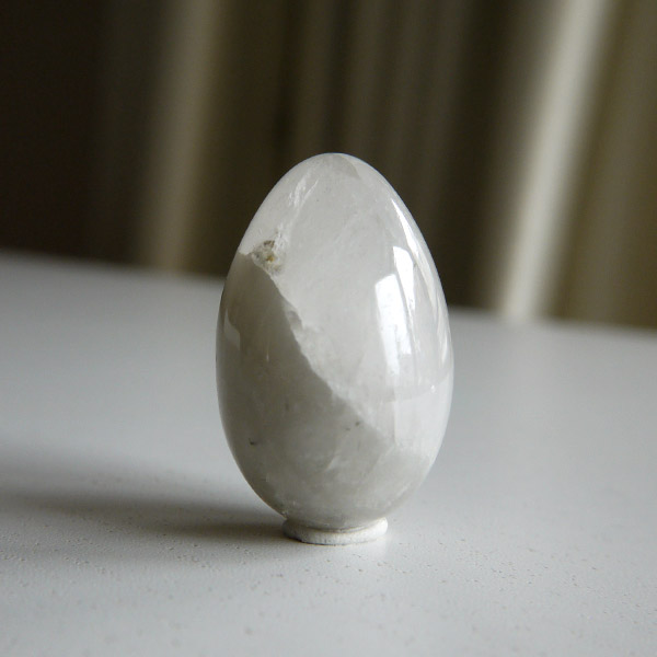 たまご型の石たち – kuwa works