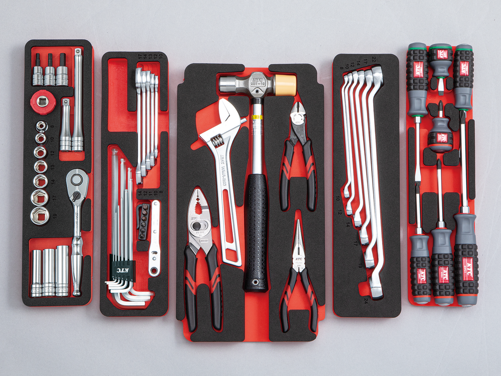 工具セット（両開きメタルケースタイプ）［56点］ | KTCツール