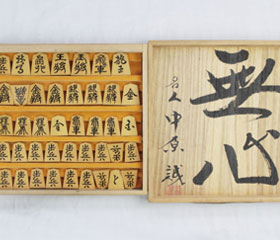 高級囲碁（本榧碁盤）・将棋（本榧将棋盤）専門店 京都大石天狗堂 別館