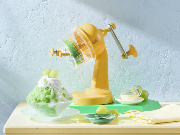 Toffy コンパクトふわふわかき氷器 K-HIS1 | 株式会社ラドンナ- LADONNA -