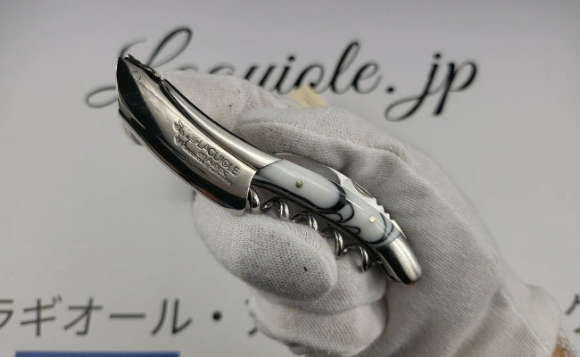 ラギオール ソムリエナイフ、ホワイトアクリルハンドル | LAGUIOLE.JP