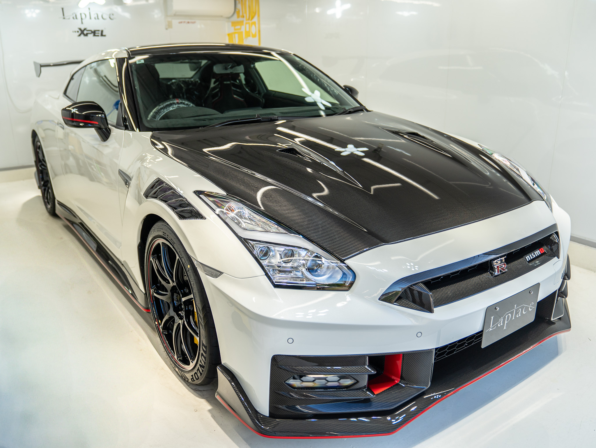 About｜茨城県のプロテクションフィルム施工専門店Laplace【ラプラス】