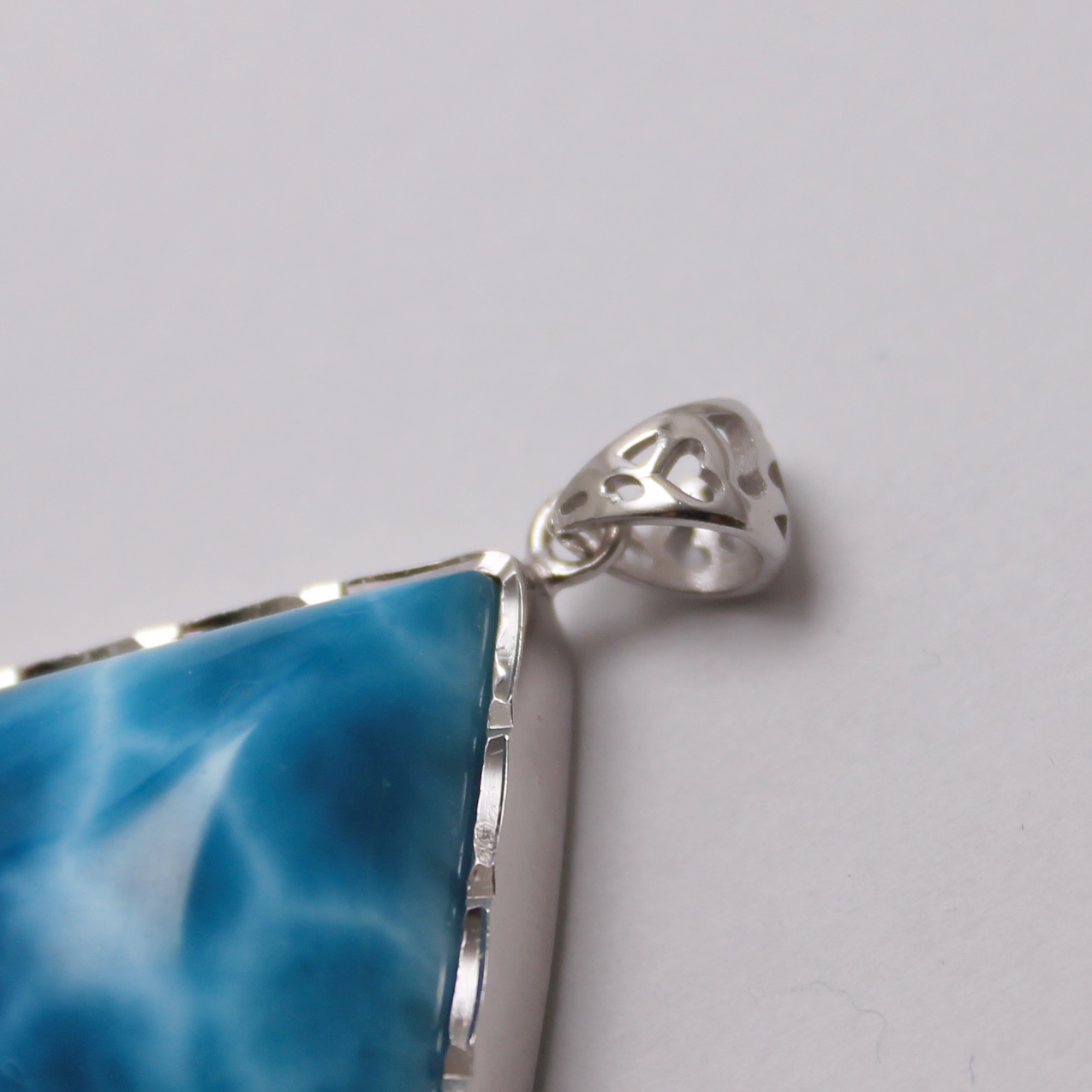 超美品ラリマーペンダントトップ