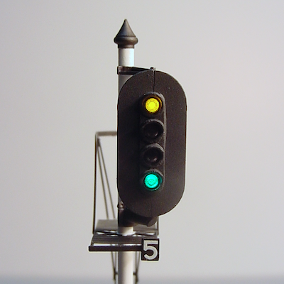 1/80 色灯式多灯形4灯信号機 | LazyJack