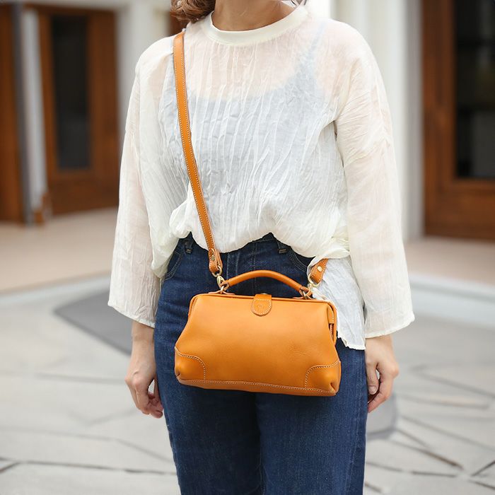 000000005272-01.jpg?size=l&w=