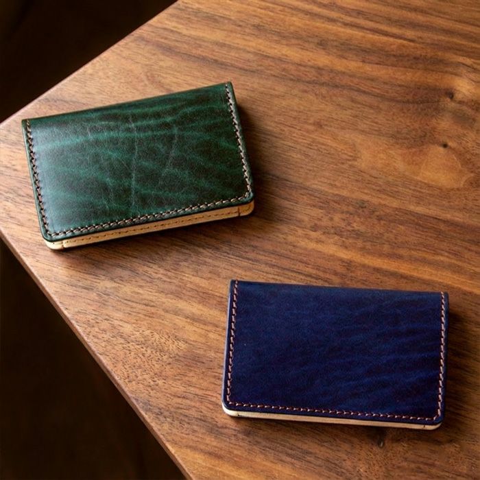 公式サイト・薬院本店限定/ルガトショルダー／名刺入れ ホック付き