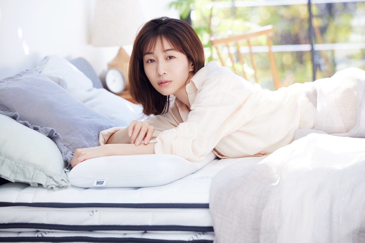 田中みな実さんプロデュースの薄いまくら「エアウィーヴ ピロー スリム