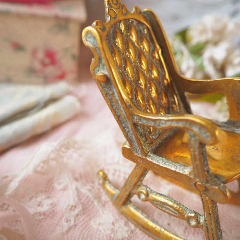 真鍮製ドール用サイズの椅子/ミニチュアロッキングチェアー brocante