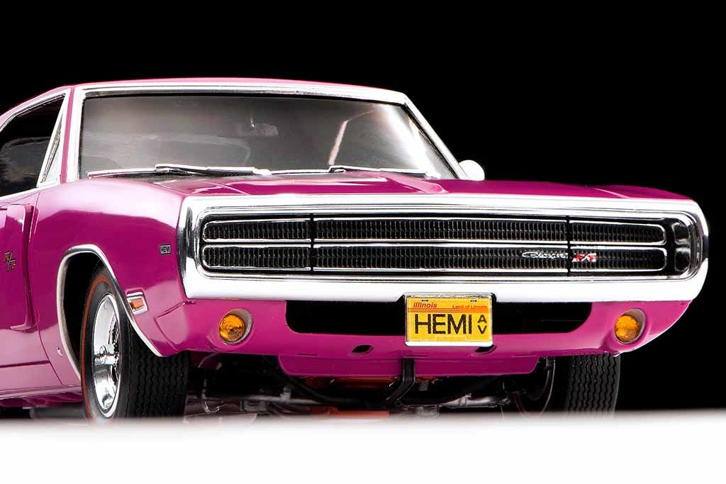 インパクト高いボディカラーで華やかに作る！レベル製プラモ「1970年型