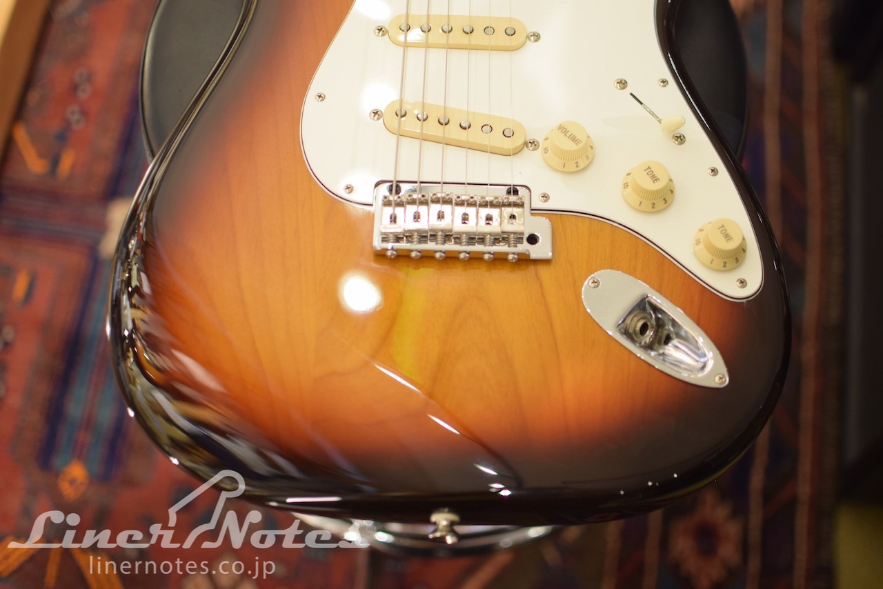 Fujigen NCST-20R (3 Tone Sunburst) | LINER NOTES