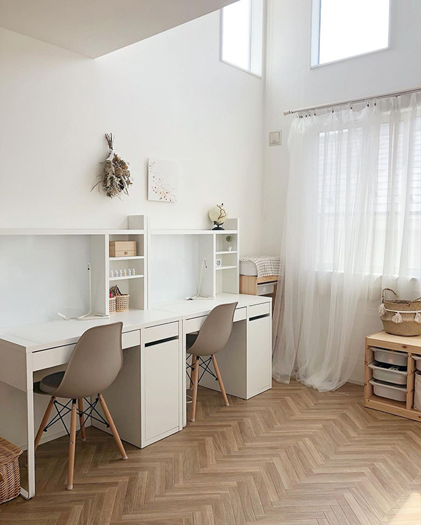 イケアのデスク実例集】白が基調で在宅ワークやリビング学習、子ども