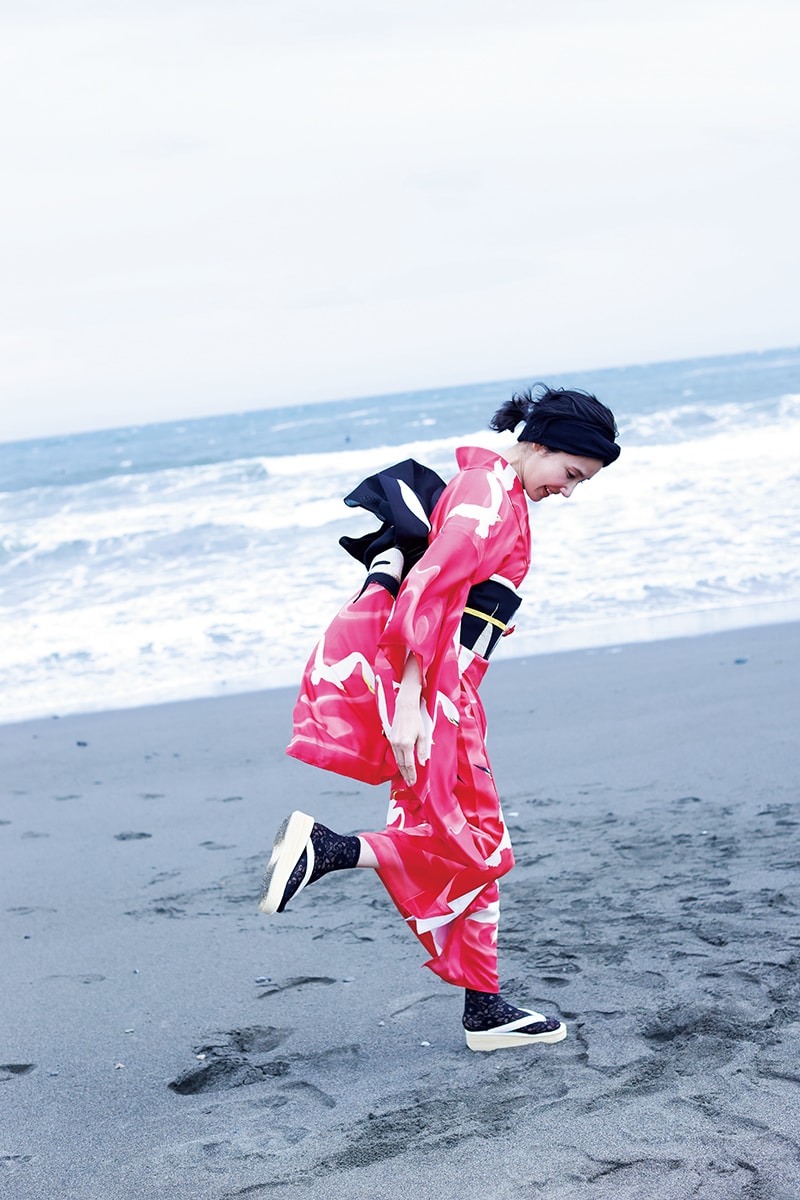 画像一覧）【吉田羊さんの着物と12のアソビゴコロ】 第4回 物語で