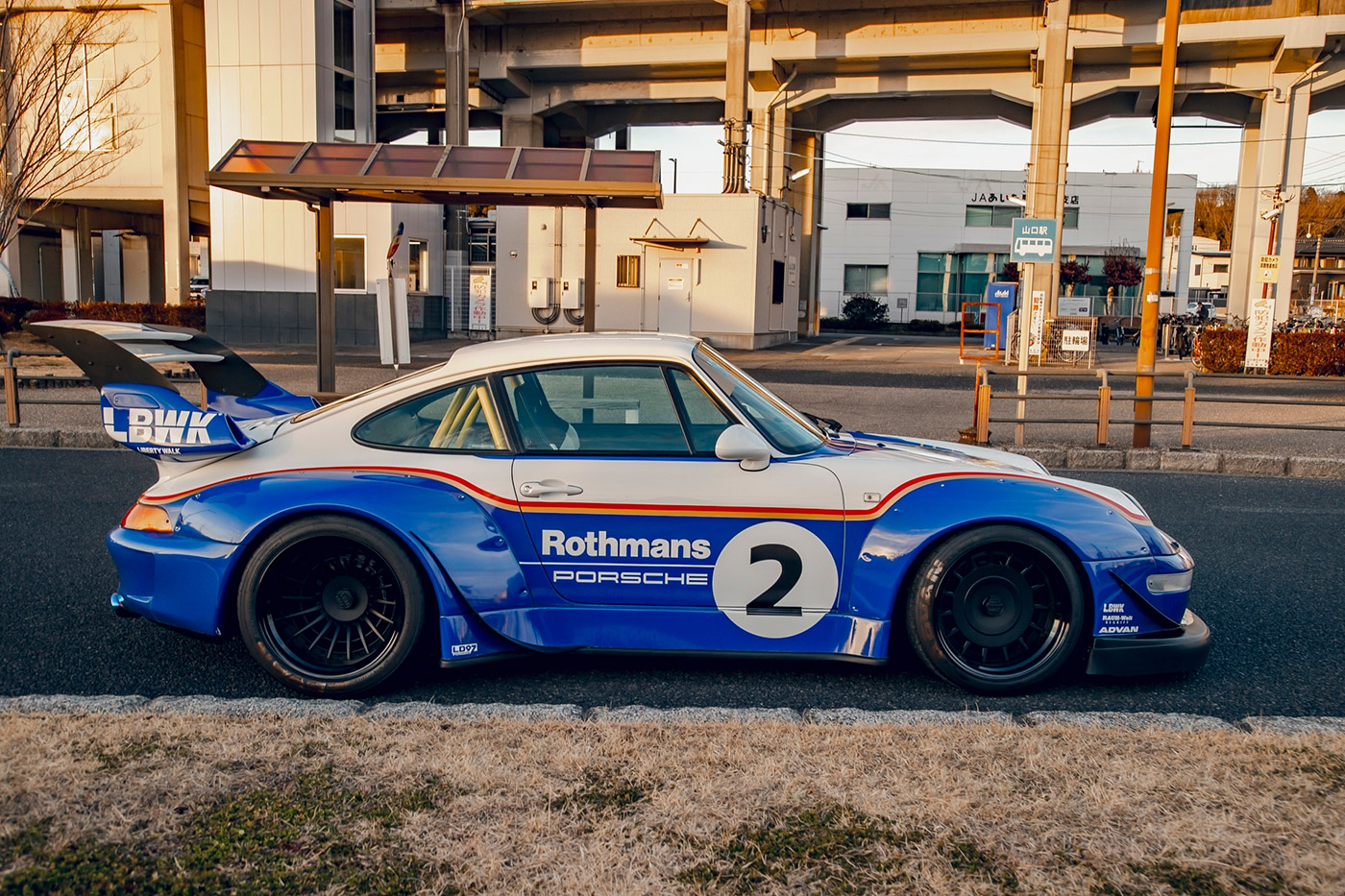 PORSCHE 993 RWB - LIBERTY WALK | リバティーウォーク