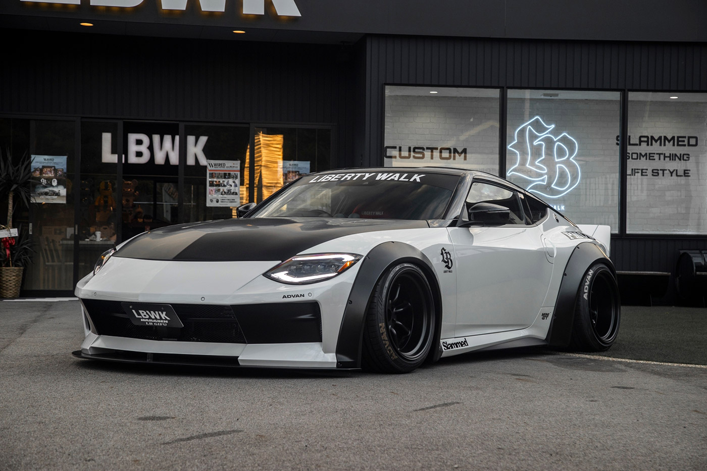 LB-WORKS NISSAN Fairlady Z RZ34 - LIBERTY WALK | リバティーウォーク