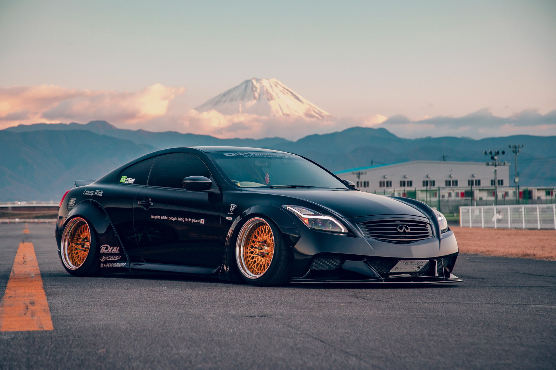 lb☆nation NISSAN V36 SKYLINE Coupe - LIBERTY WALK | リバティー