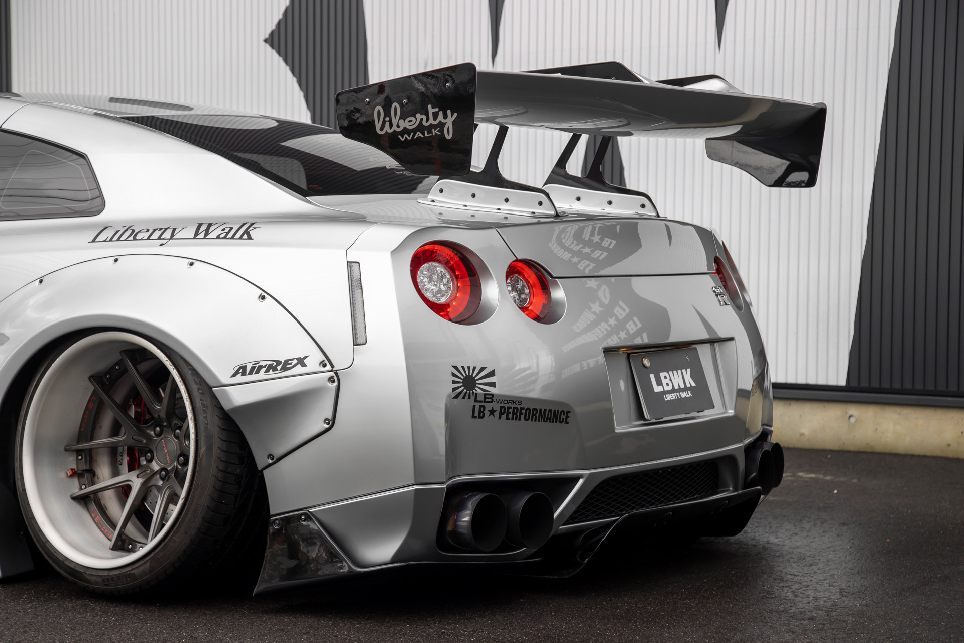 LB-WORKS NISSAN GT-R R35 type 1 - LIBERTY WALK | リバティーウォーク