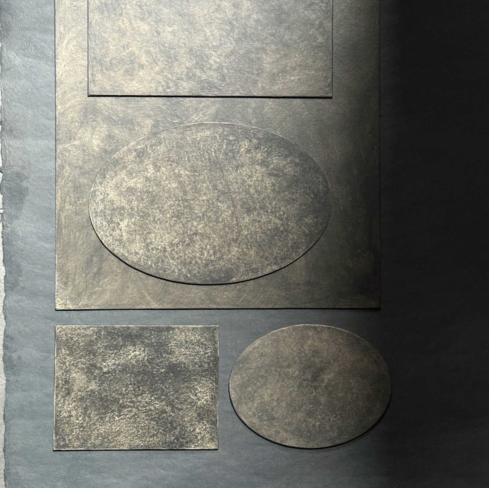 ハタノワタル 】 和紙の敷板 オーバル ・小（ 灰色系 ） « gullam