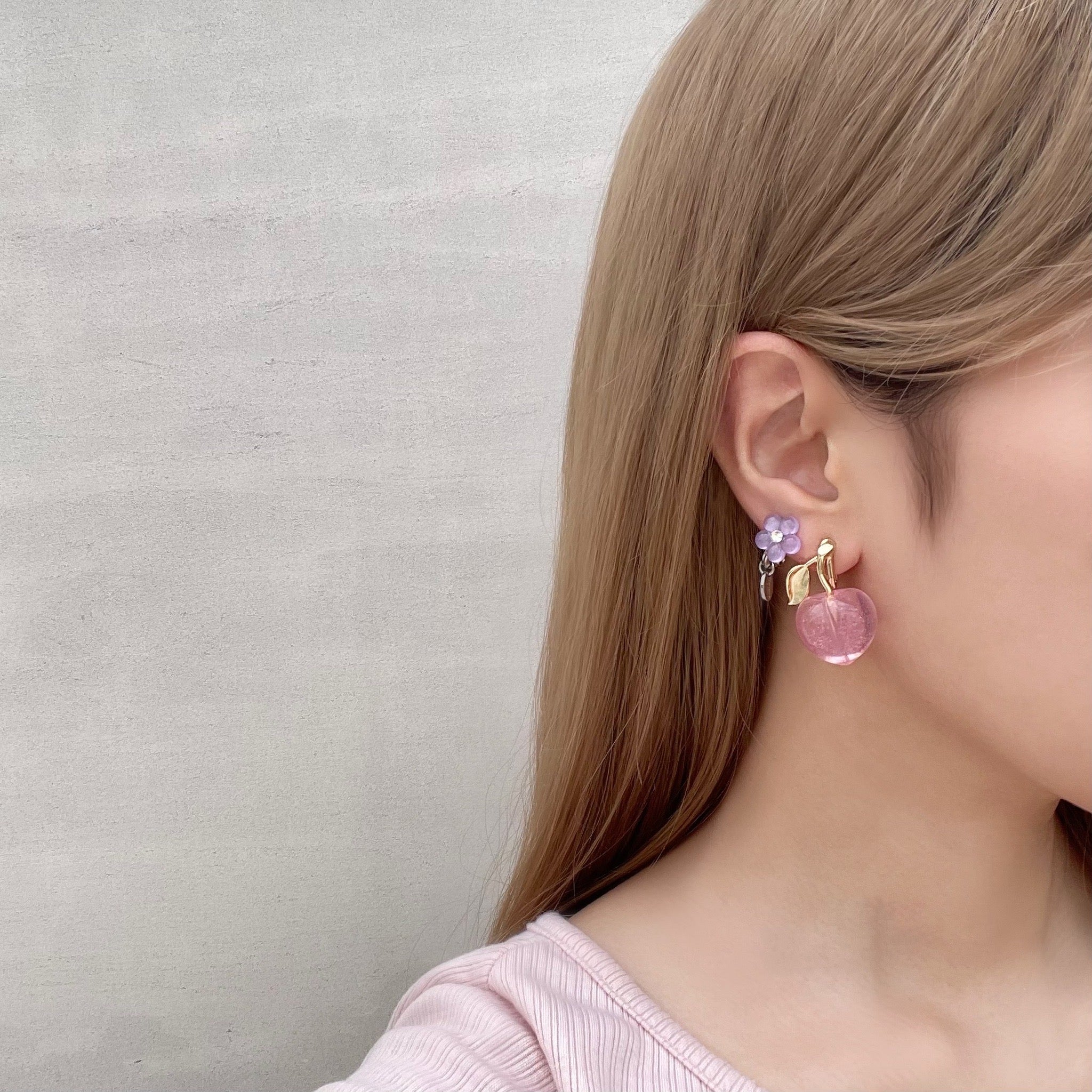 ももピアス – Liquem