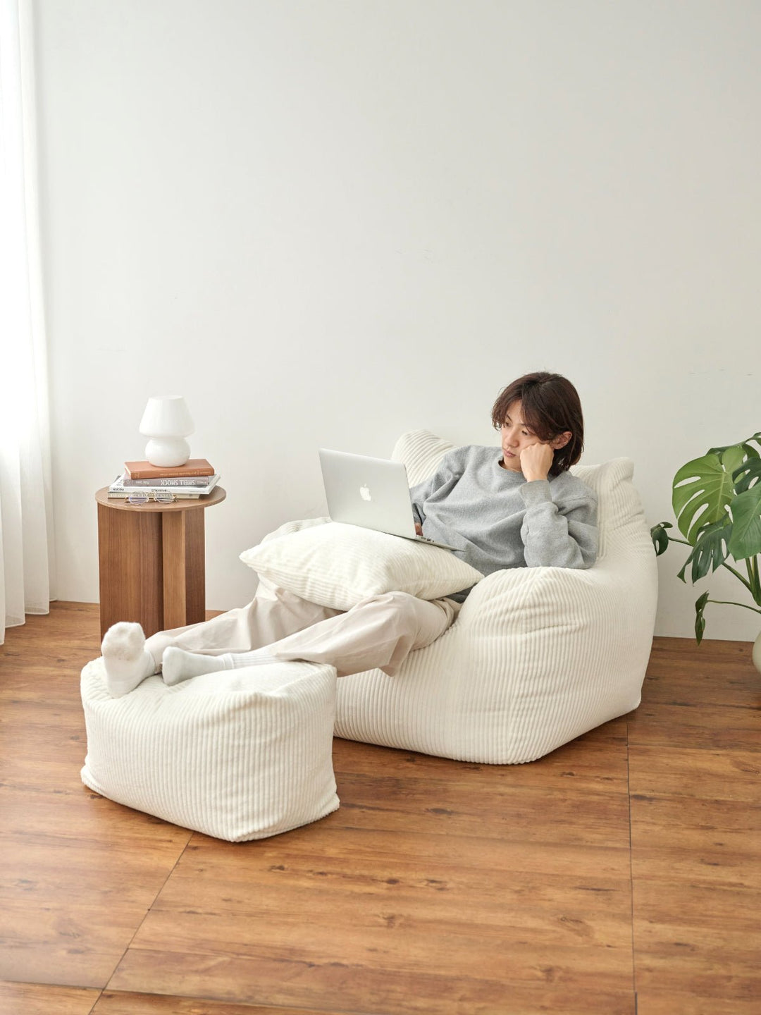 LOOSY ビーズオットマン Ivory｜スツール おしゃれ 一人暮らし 二人