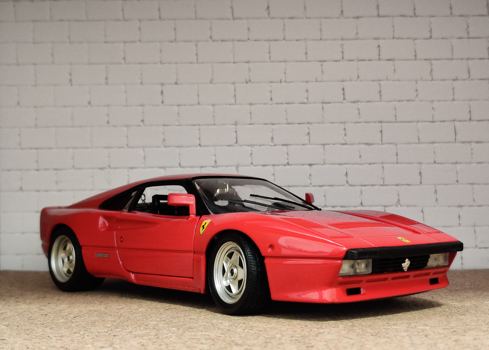 1:18 Hotwheels Ferrari 288 GTO | DiecastXchange Forum