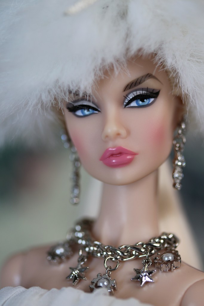 Diamond Dusted Soiree | Silver Soiree Poppy Parker models Di… | Flickr