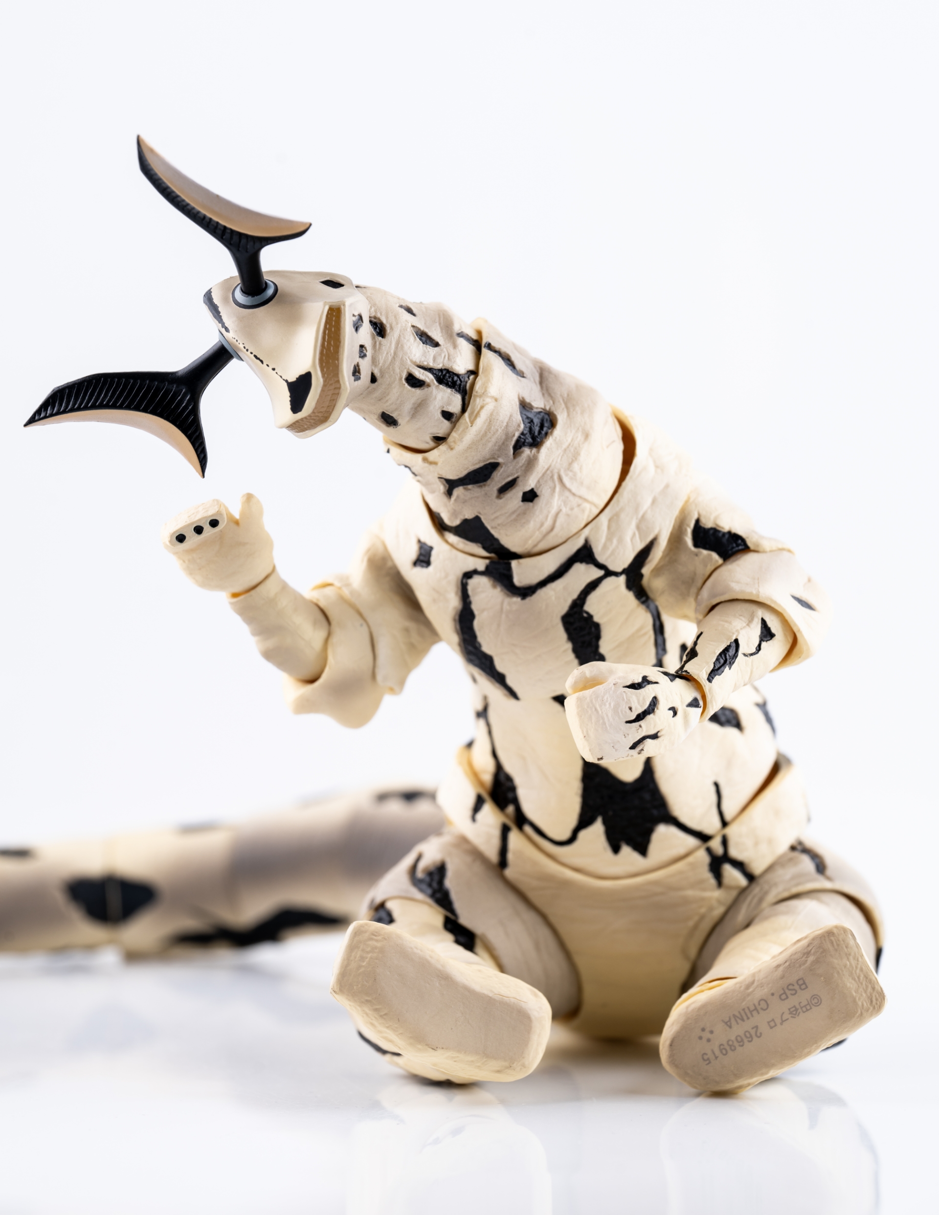 レビュー】S.H.figuarts エレキング : 関節フィギュア庫