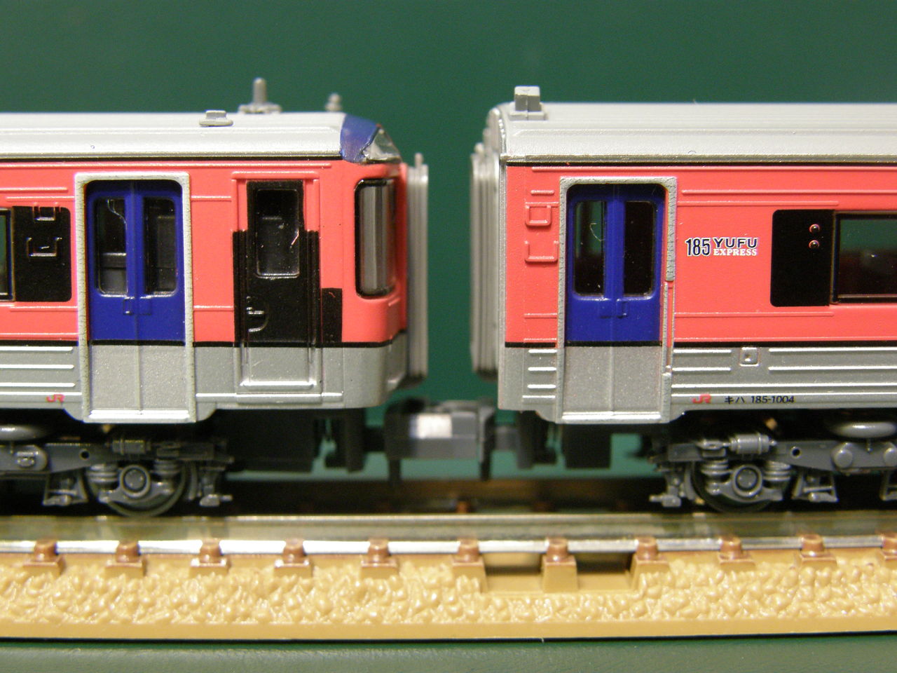 マイクロエース 「キハ185系・JR九州色（登場時）特急 ゆふ」 その1