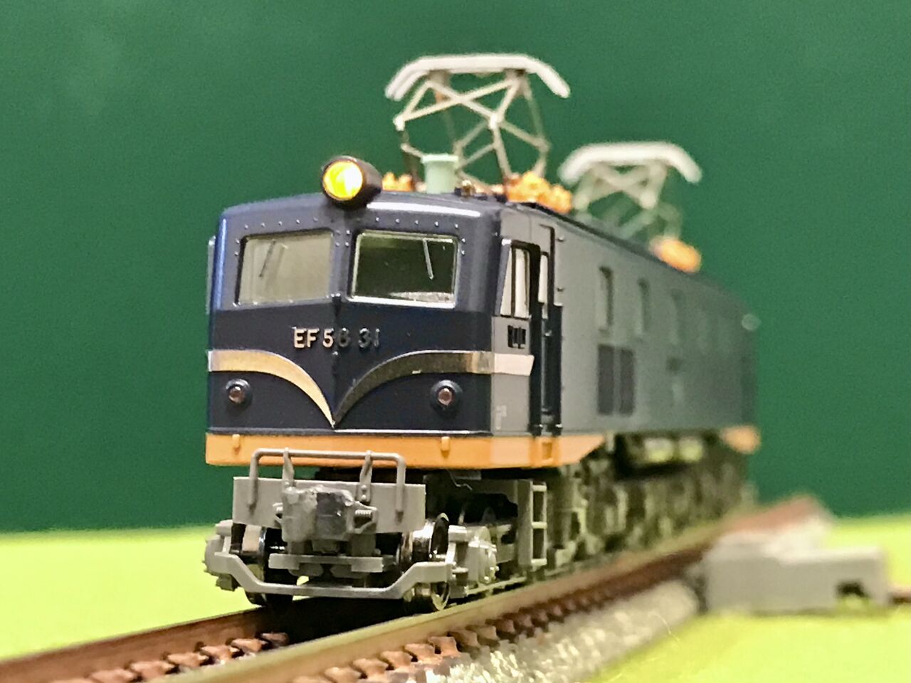 KATOの「EF58形 試験塗装機（4号機＆31号機）を並べてみました