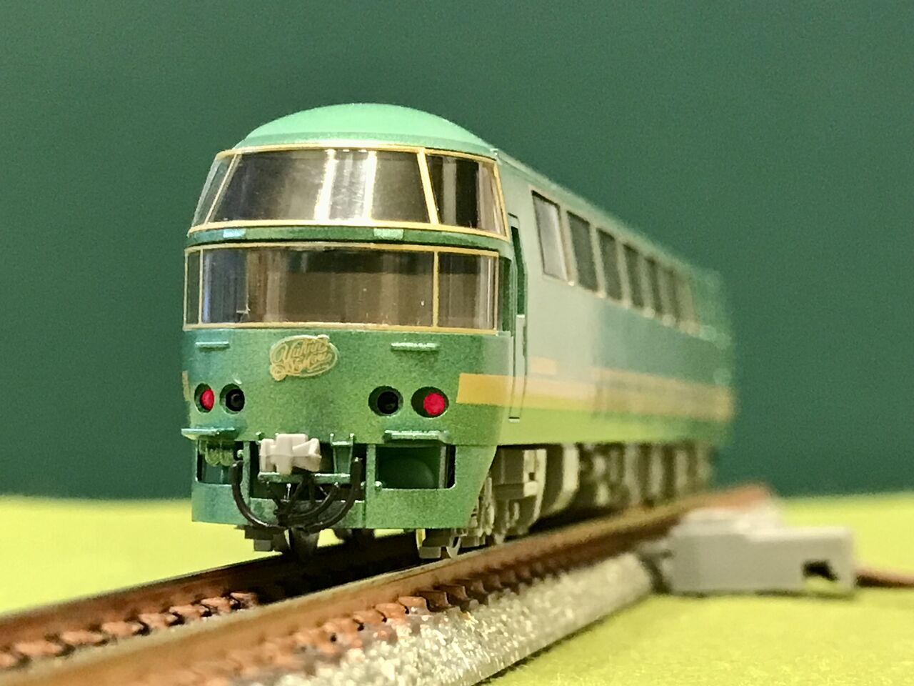 トミックスとマイクロエースの「ゆふいんの森」を並べてみました