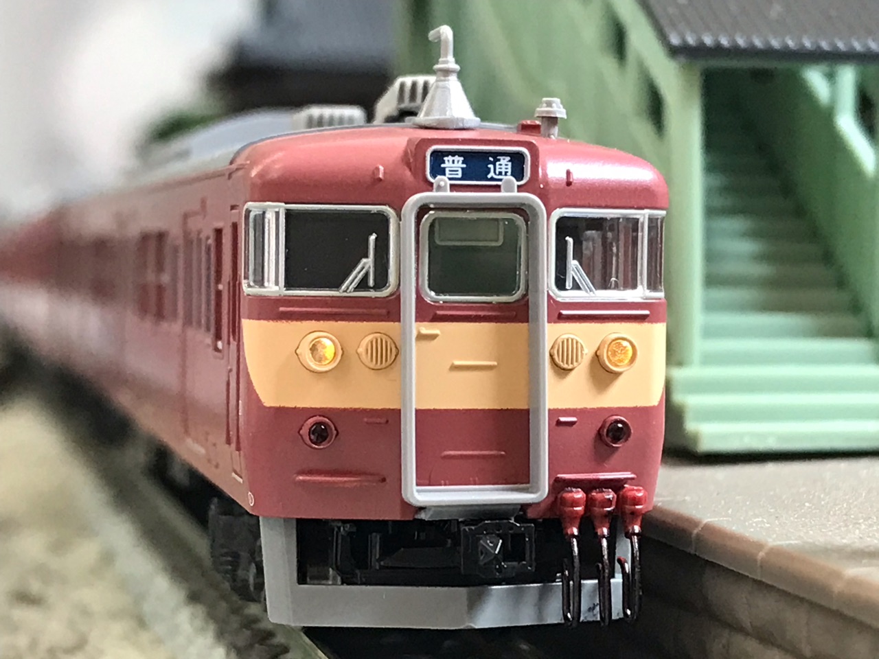 KATO 415系100番台（常磐線・国鉄標準色）入線 : なみとの風