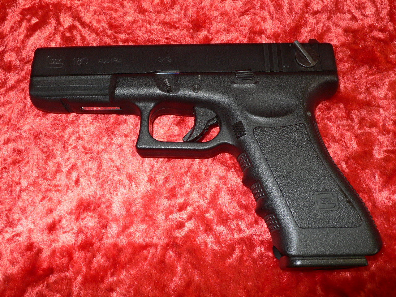 エアガンコレクション 15「KSC GLOCK 18C」 : 全部宝物～My favorite