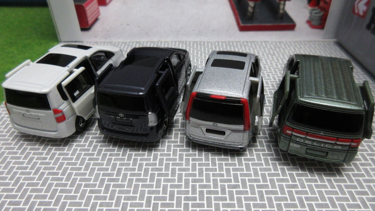 ファミリーミニバンセット : 自分の好きな音を勝手に出す